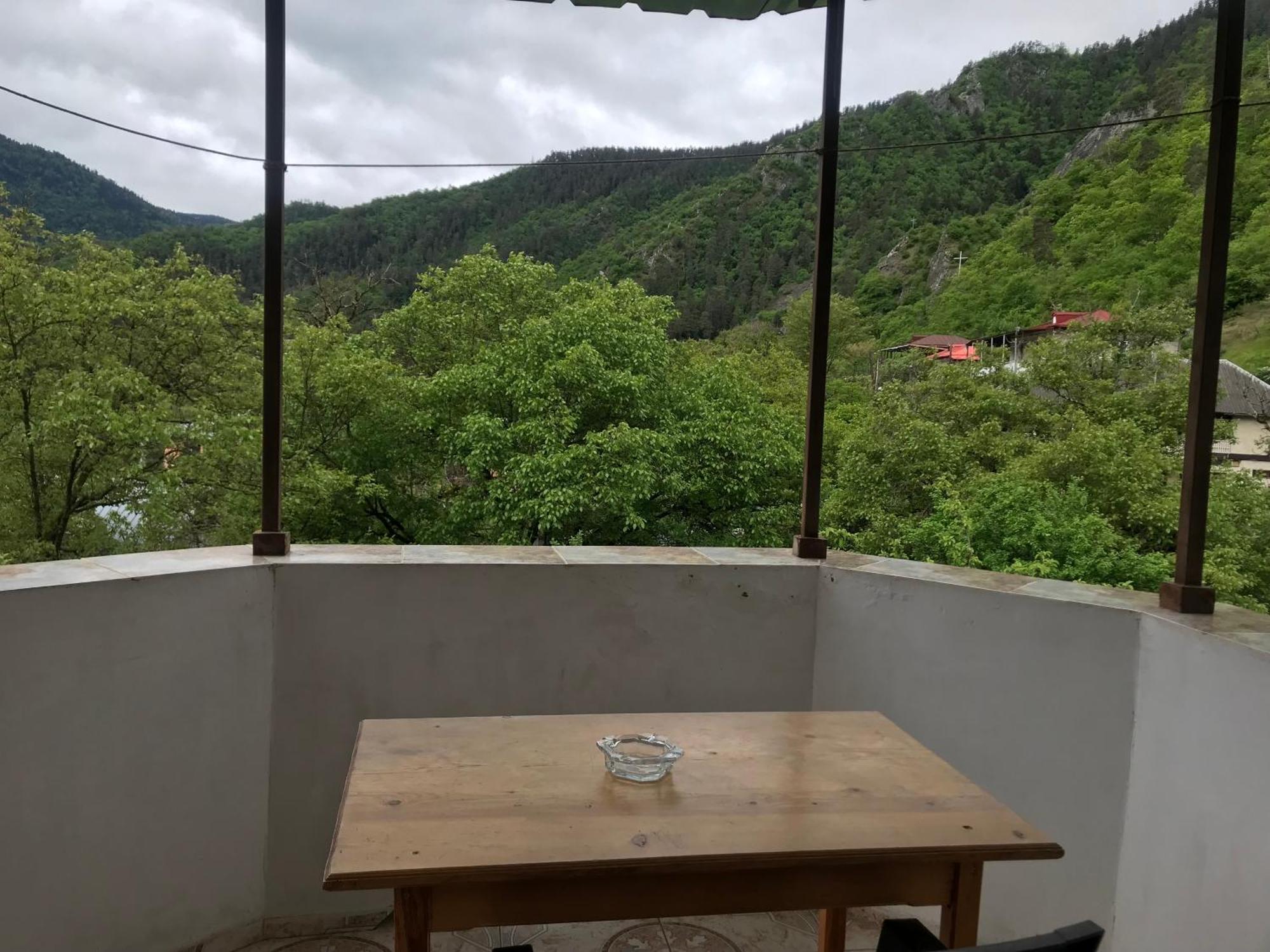 Zviad Guest House Borjomi Quarto foto
